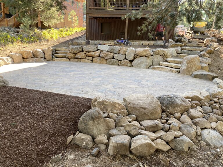 Alder Creek Rd. Tahoe Donner Front and Back Yard
